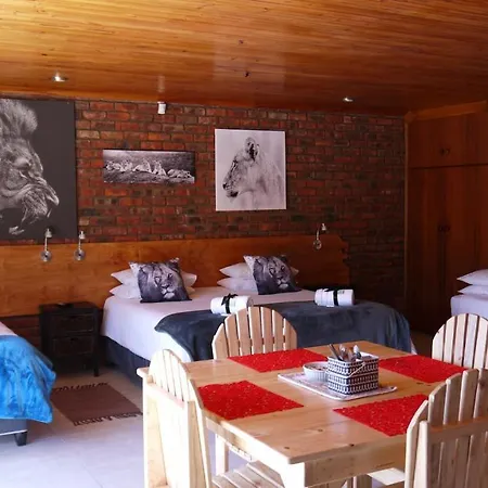 The Bay Inn Port Elizabeth Exterior photo